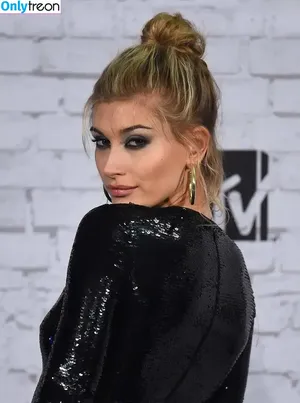 Hailey Bieber / baldwin / haileybieber фото голая #0691