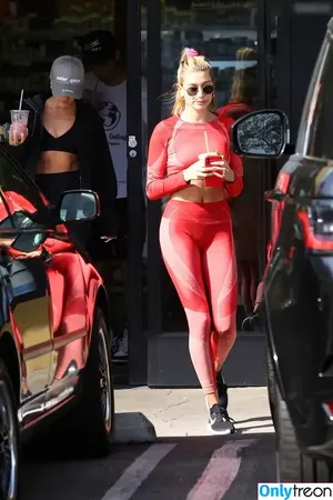 Hailey Bieber / baldwin / haileybieber фото голая #0707