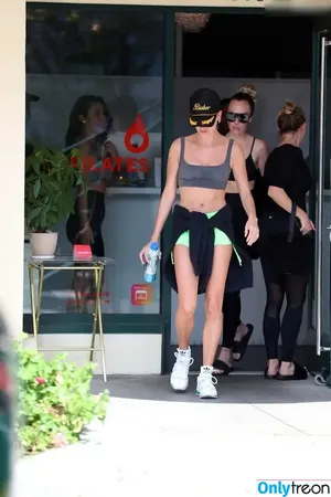 Hailey Bieber / baldwin / haileybieber nude photo #0753
