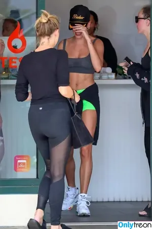 Hailey Bieber / baldwin / haileybieber nude photo #0757