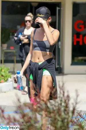 Hailey Bieber / baldwin / haileybieber nude photo #0760