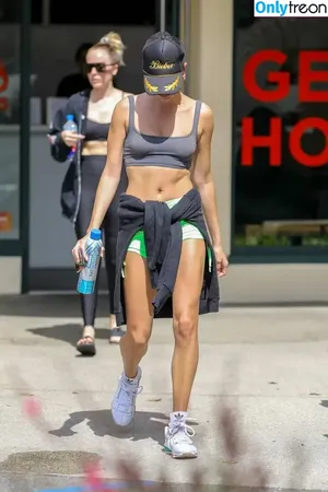 Hailey Bieber / baldwin / haileybieber nude photo #0765