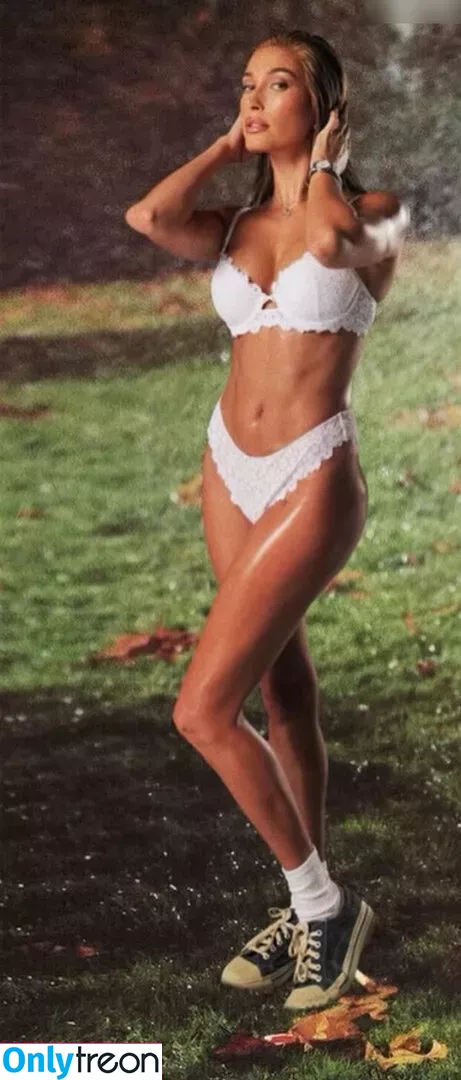 Hailey Bieber голая photo #0144 (baldwin / haileybieber)