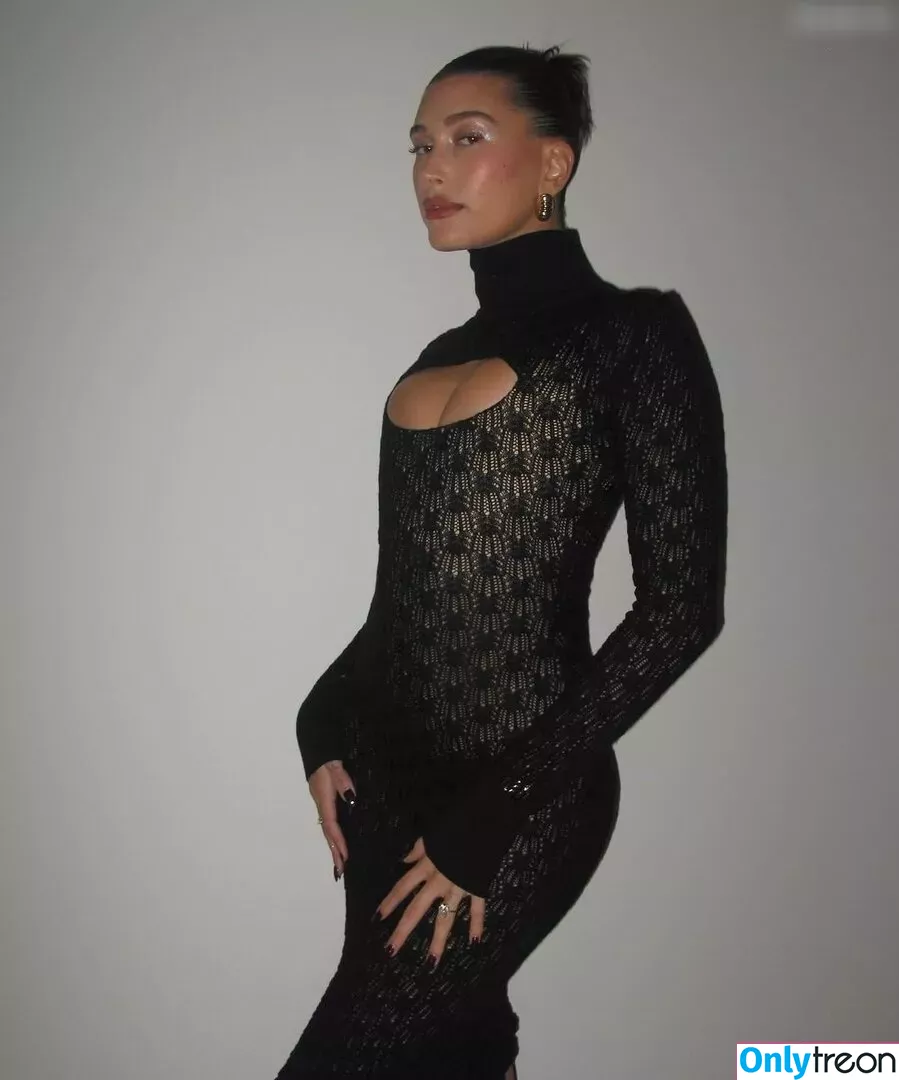 Hailey Bieber nude photo #0154 (baldwin / haileybieber)