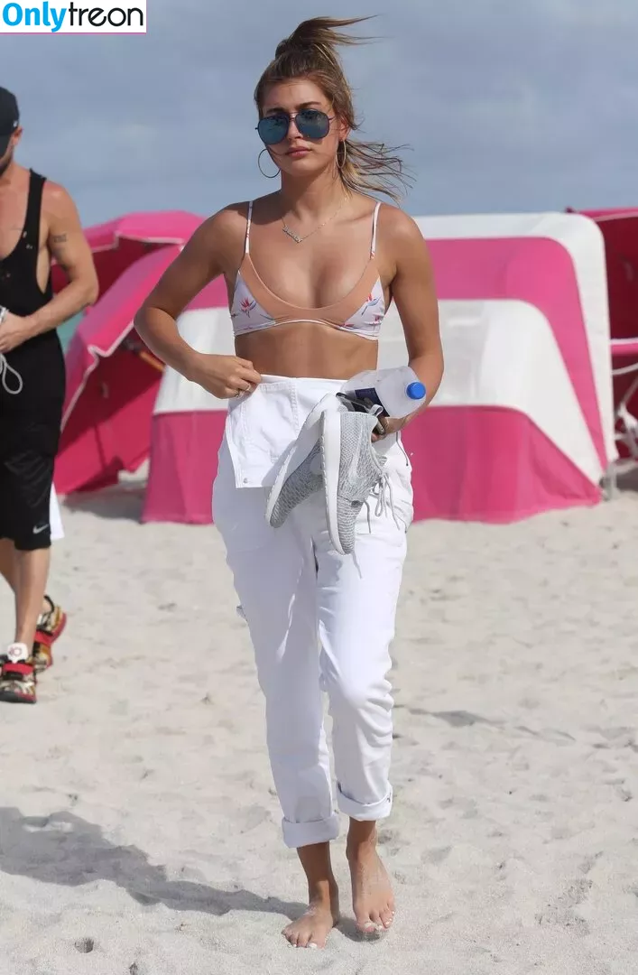 Hailey Bieber nude photo #0328 (baldwin / haileybieber)