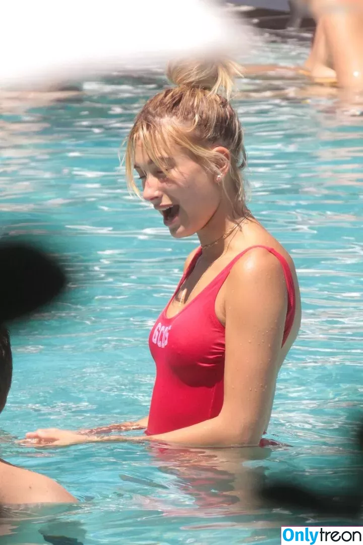Hailey Bieber nude photo #0355 (baldwin / haileybieber)