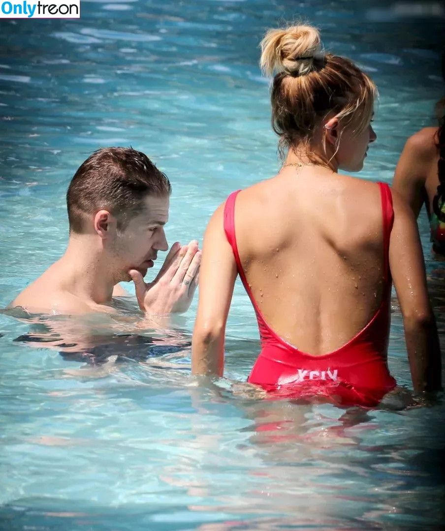 Hailey Bieber nude photo #0356 (baldwin / haileybieber)