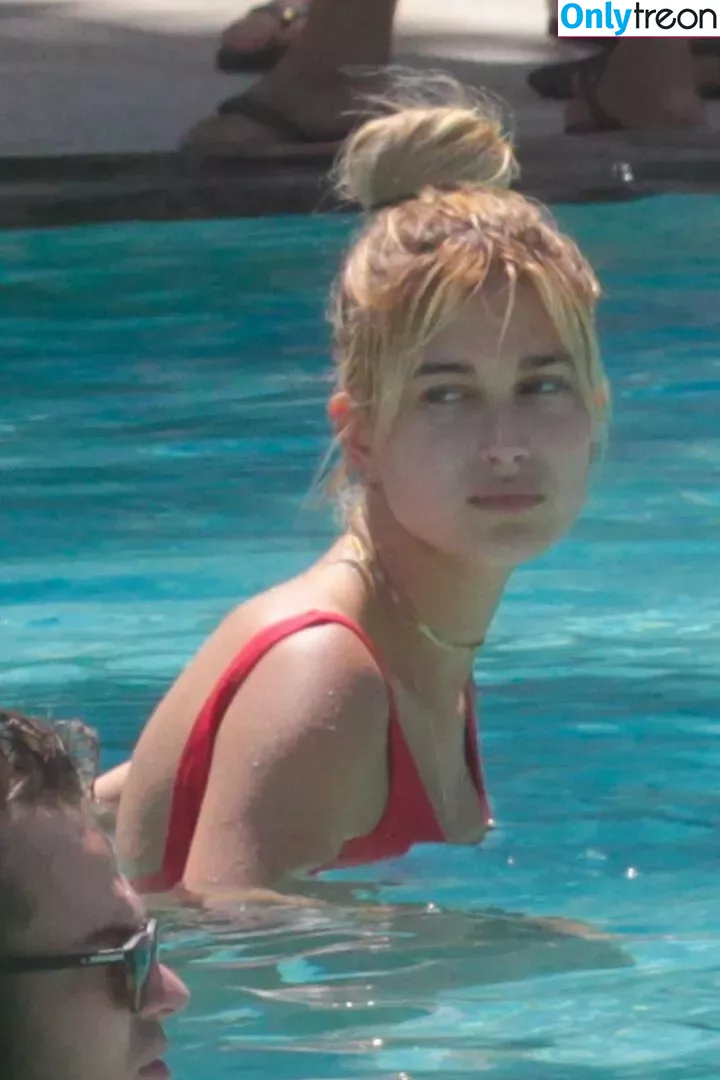 Hailey Bieber nude photo #0362 (baldwin / haileybieber)