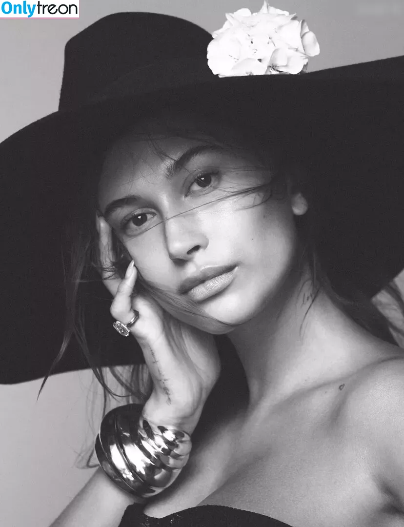 Hailey Bieber nude photo #0389 (baldwin / haileybieber)