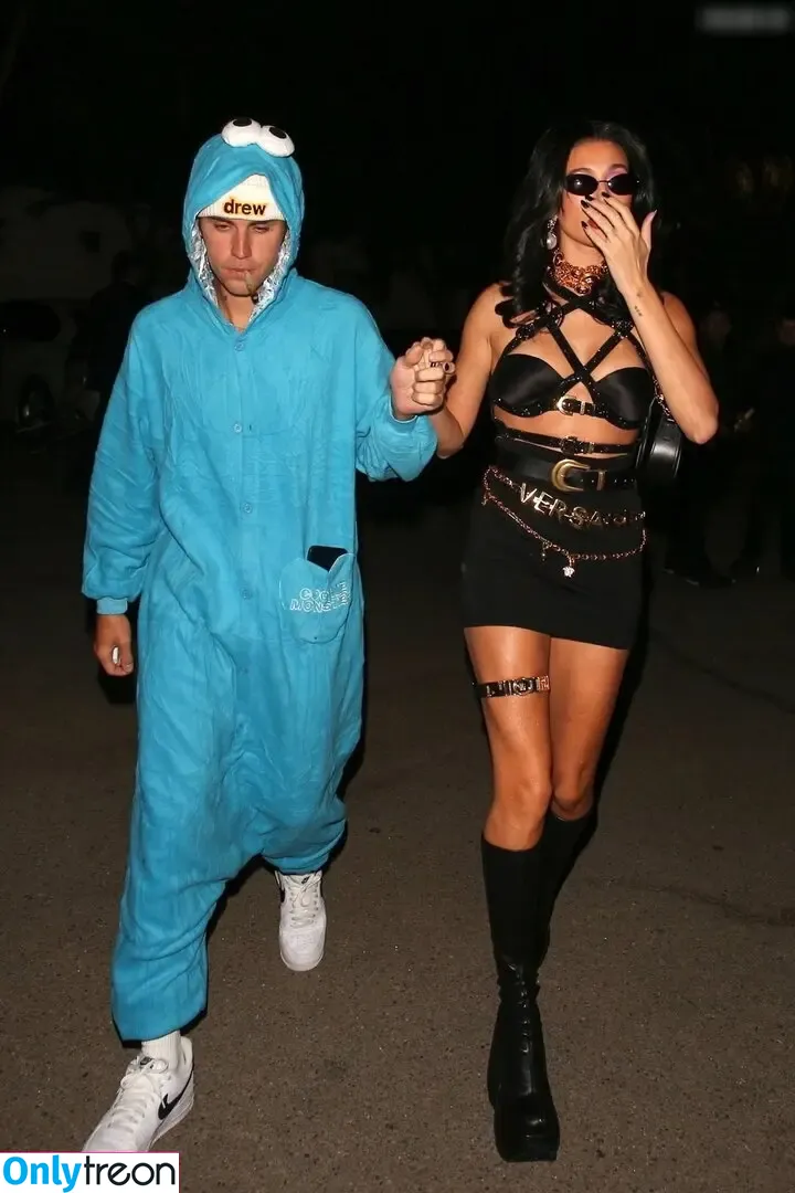 Hailey Bieber голая photo #0659 (baldwin / haileybieber)