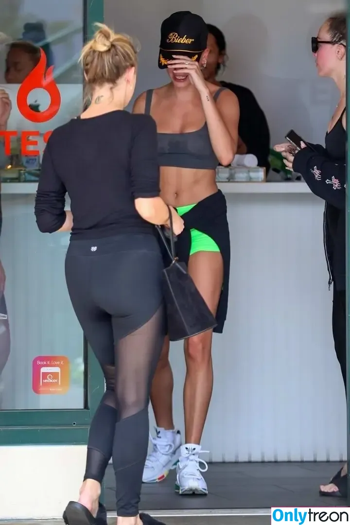 Hailey Bieber nude photo #0757 (baldwin / haileybieber)