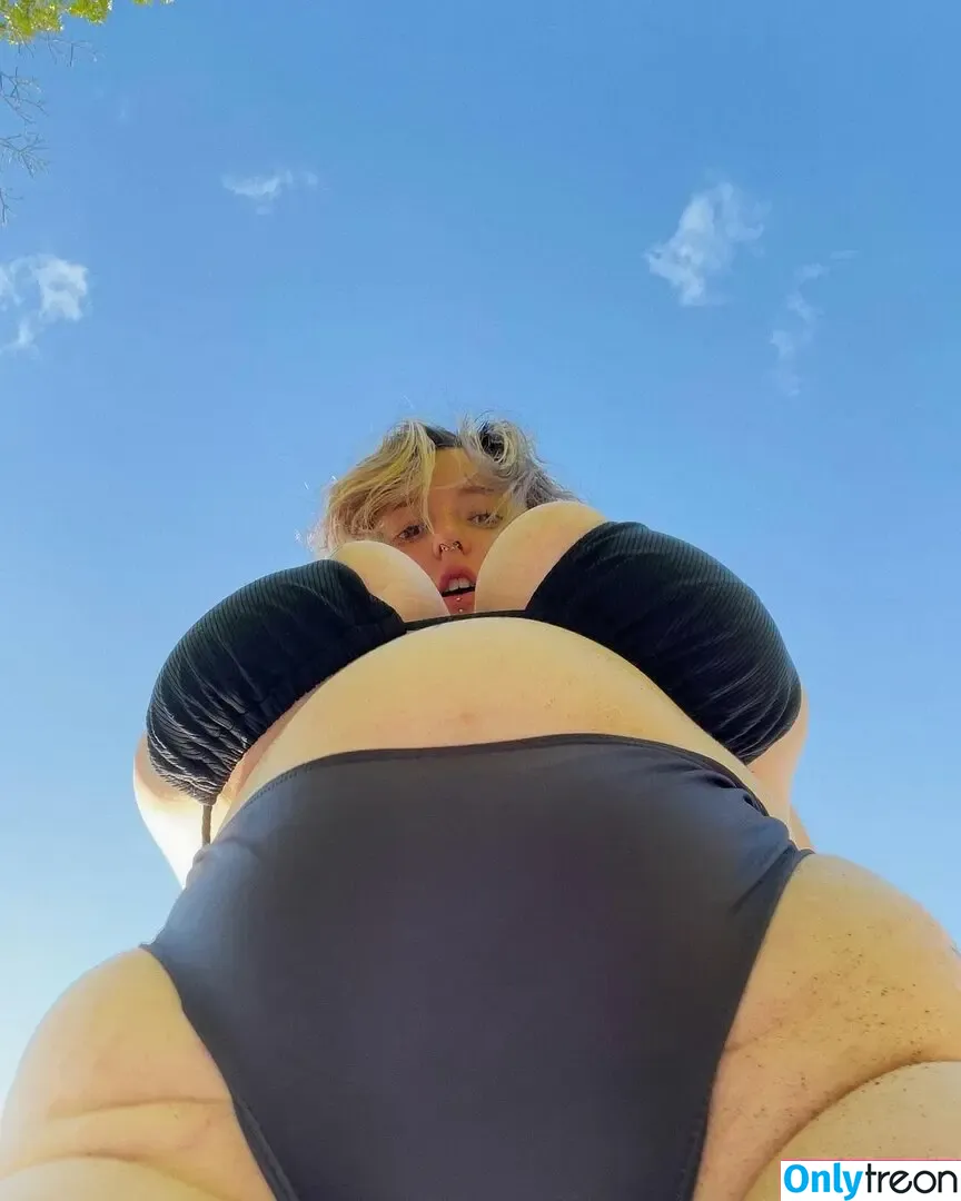 Hailey Brown nude photo #0046 (Haileyybrown___ / haileyybrown)
