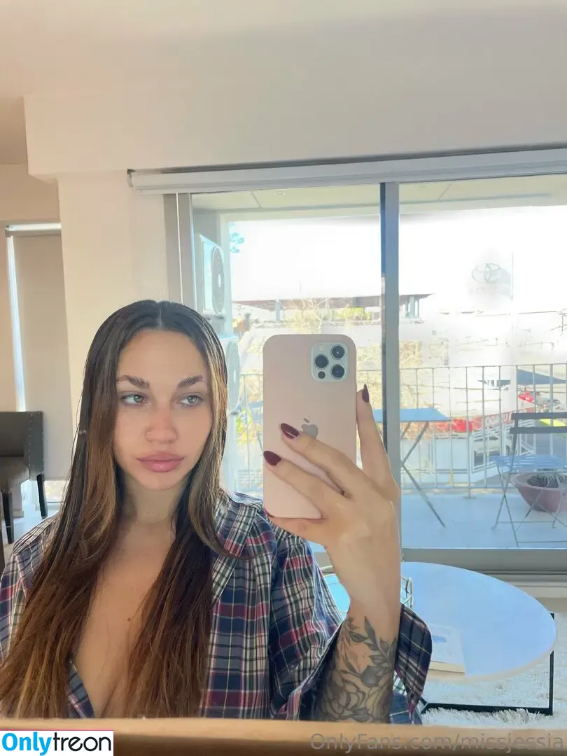 haileyava голая photo #0001 (haileypresley_1)