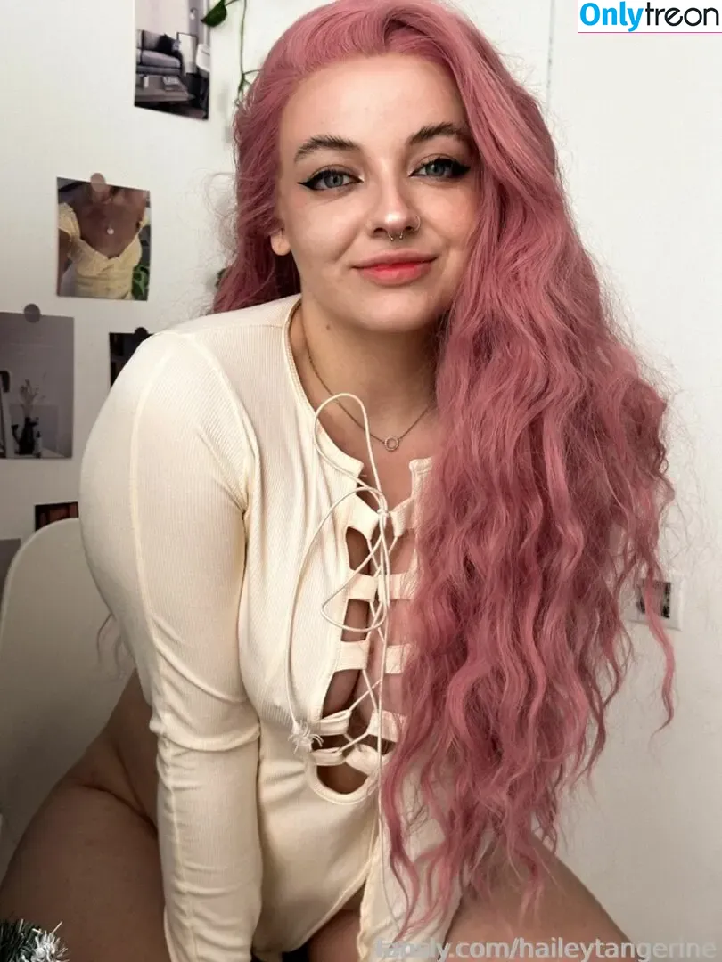 haileytangerine nude photo #0019 (haileytangerine)