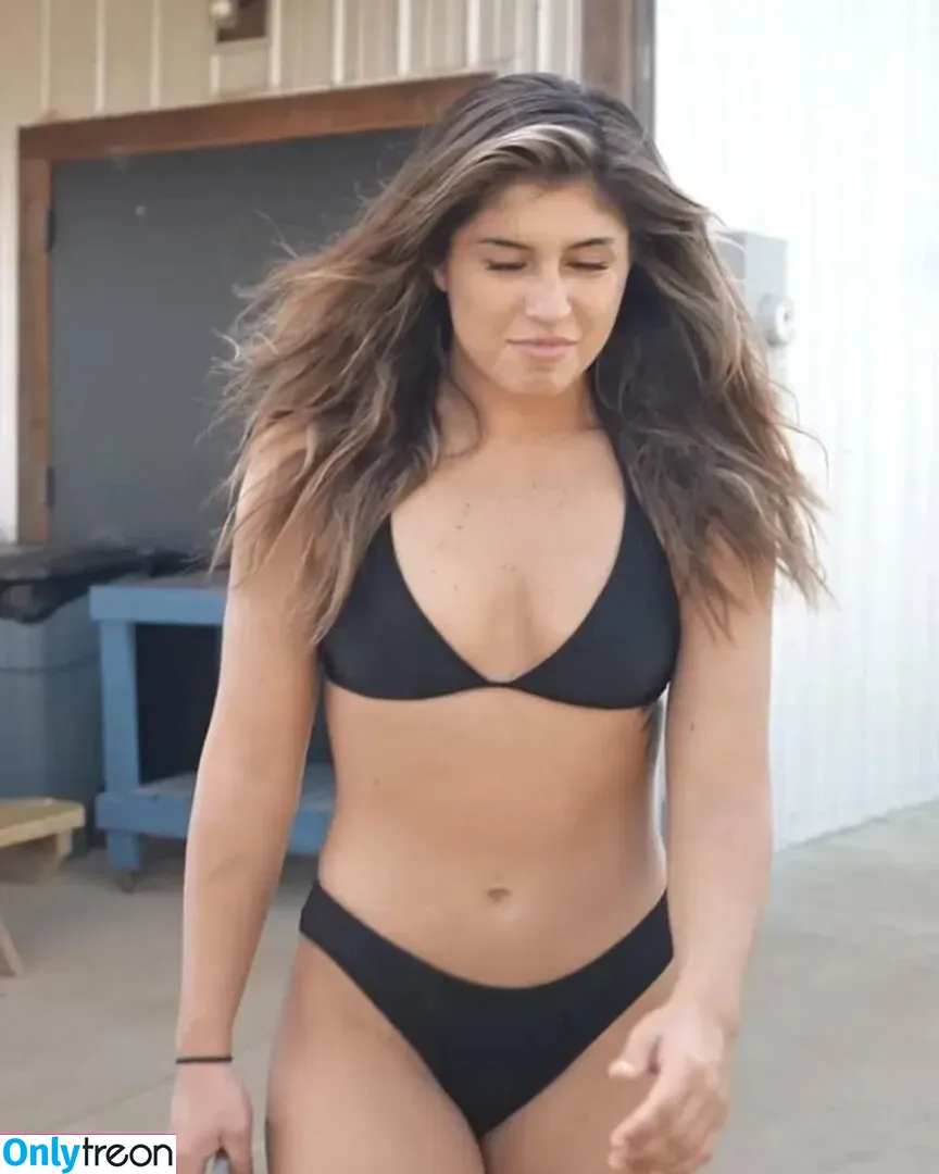Hailie Deegan nude photo #0052 (hailiedeegan)