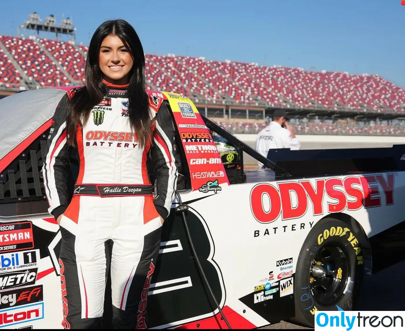 Hailie Deegan голая photo #0116 (hailiedeegan)