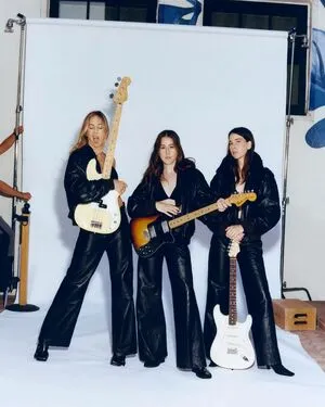 Haim Sisters / haimtheband nude photo #0005