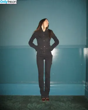 Haim Sisters / haimtheband nude photo #0087
