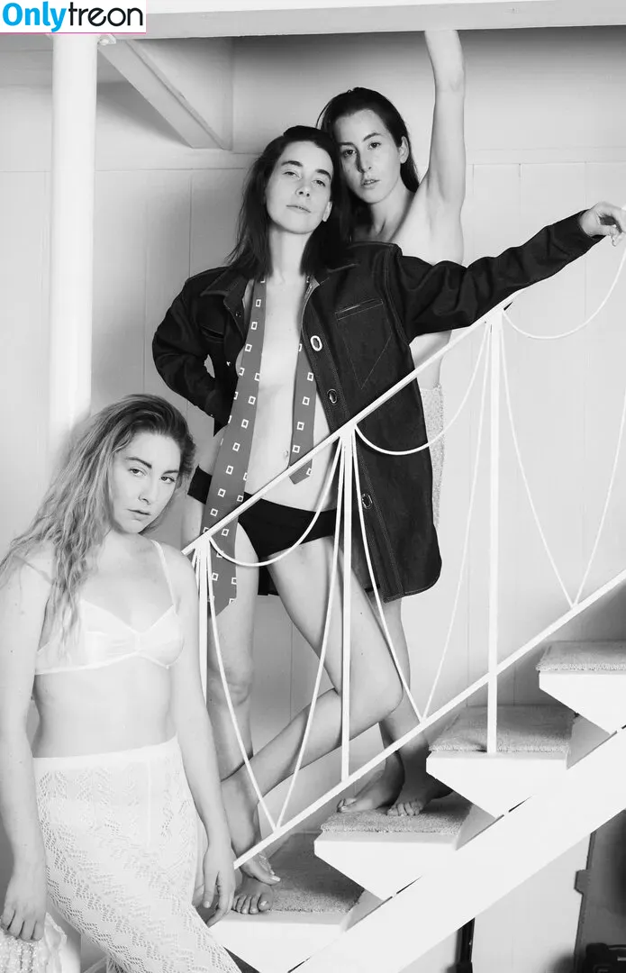 Haim Sisters голая photo #0018 (haimtheband)