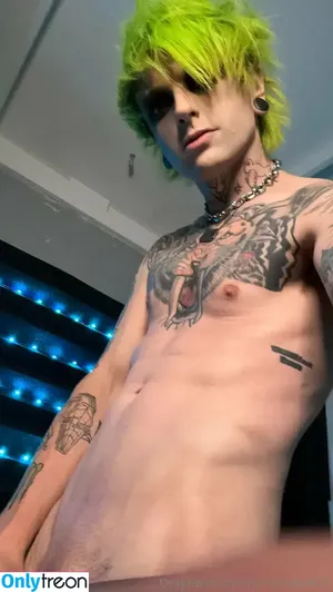 hairjordan420 / 1hairjordan nude photo #0039