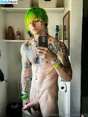 hairjordan420 / 1hairjordan nude photo #0064