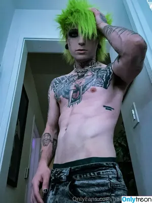 hairjordan420 / 1hairjordan nude photo #0065