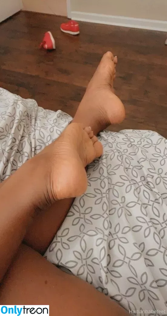 haitian_babefeet nude photo #0041 (lyncey_thequeen)