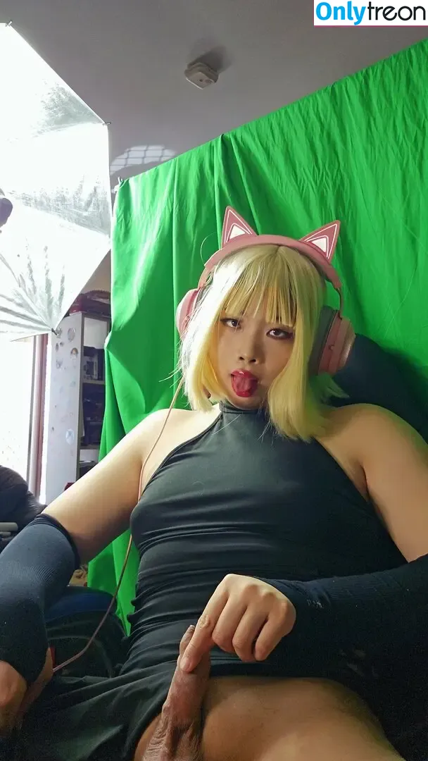 Hakuru15 nude photo #0007 (Hakuru_15)