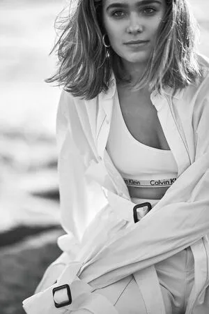 Haley Lu Richardson / haleyluhoo фото голая #0037
