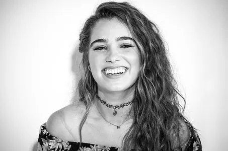 Haley Lu Richardson / haleyluhoo фото голая #0040