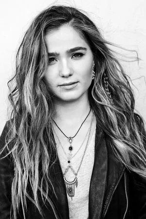 Haley Lu Richardson / haleyluhoo фото голая #0042