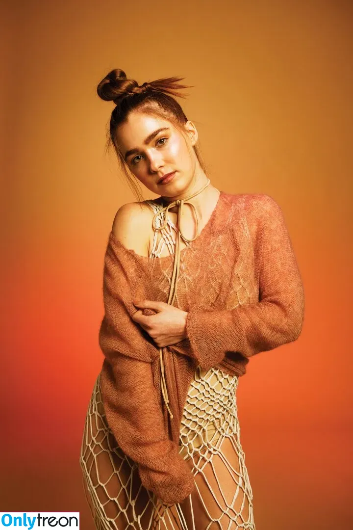 Haley Lu Richardson голая photo #0026 (haleyluhoo)