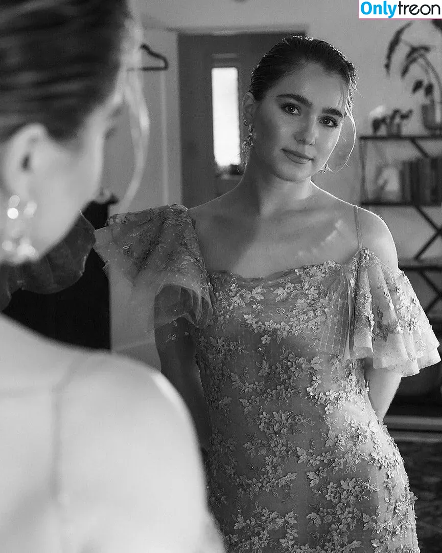 Haley Lu Richardson голая photo #0149 (haleyluhoo)
