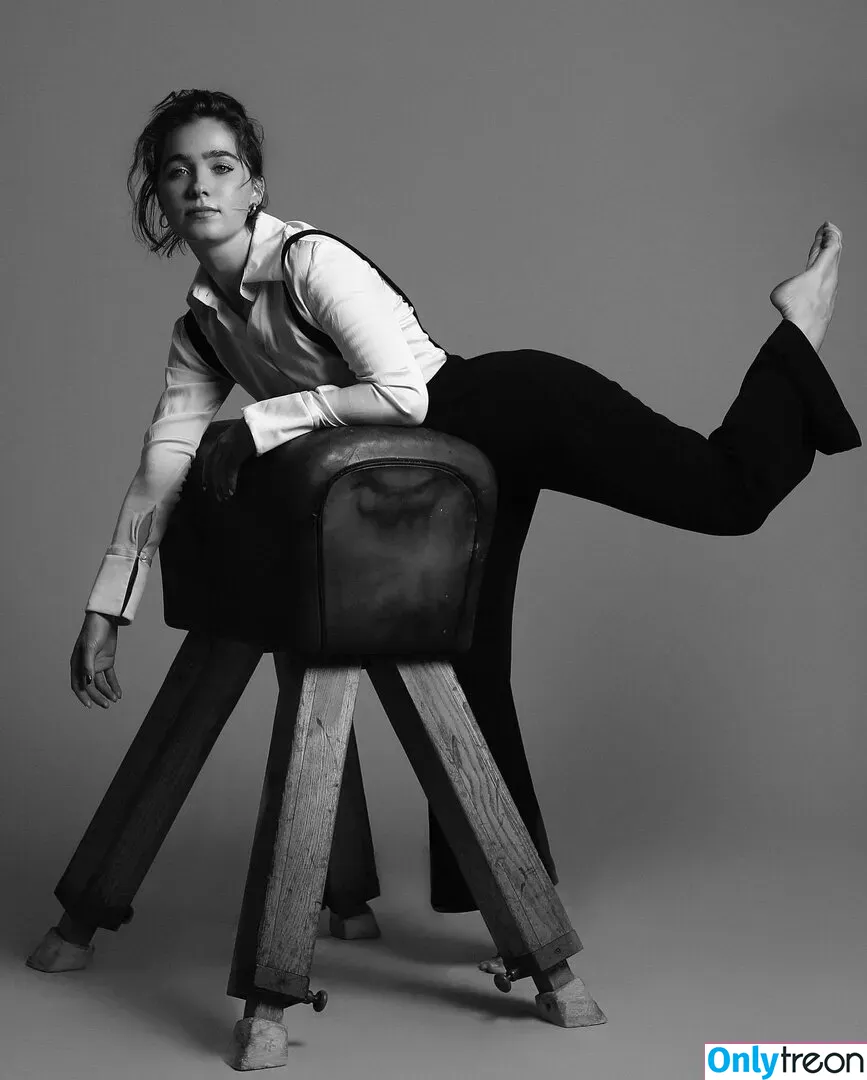 Haley Lu Richardson голая photo #0176 (haleyluhoo)