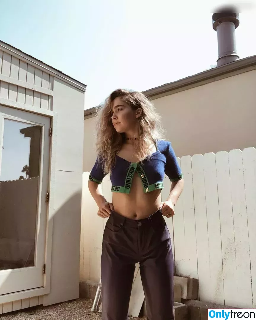 Haley Lu Richardson nude photo #0355 (haleyluhoo)