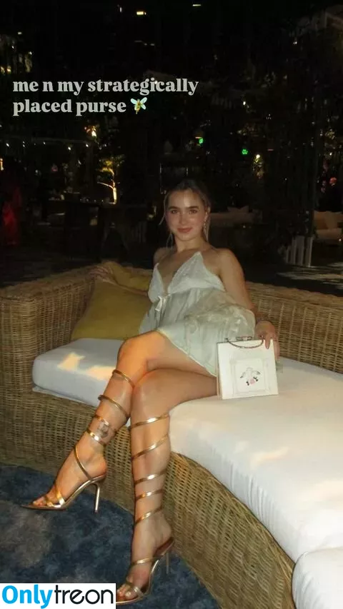 Haley Lu Richardson nude photo #0397 (haleyluhoo)