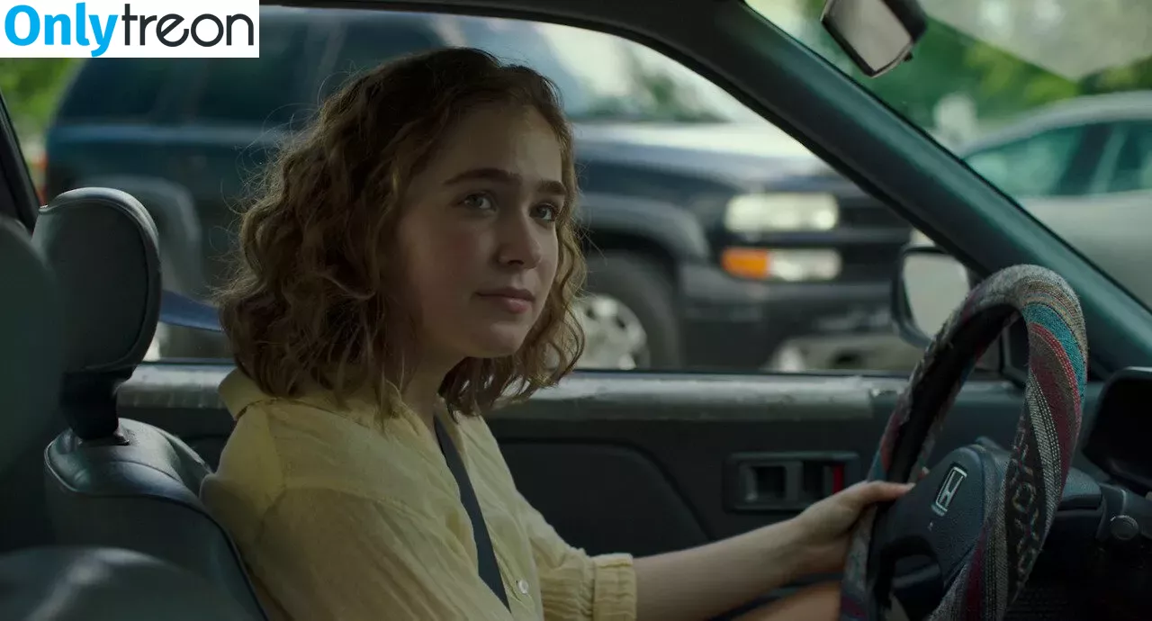 Haley Lu Richardson nude photo #0416 (haleyluhoo)