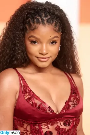 Halle Bailey / chloebaileyyy / hallebailey фото голая #0131