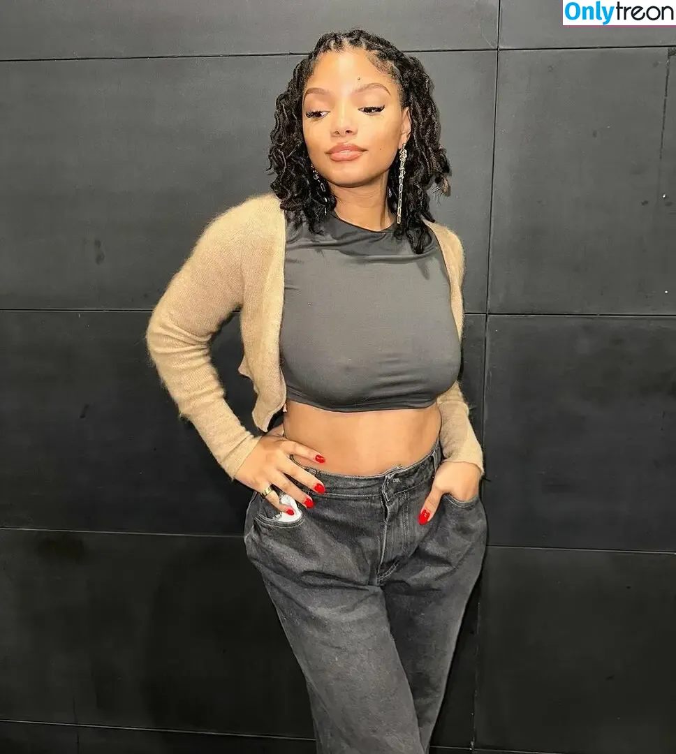 Halle Bailey голая photo #0086 (chloebaileyyy / hallebailey)