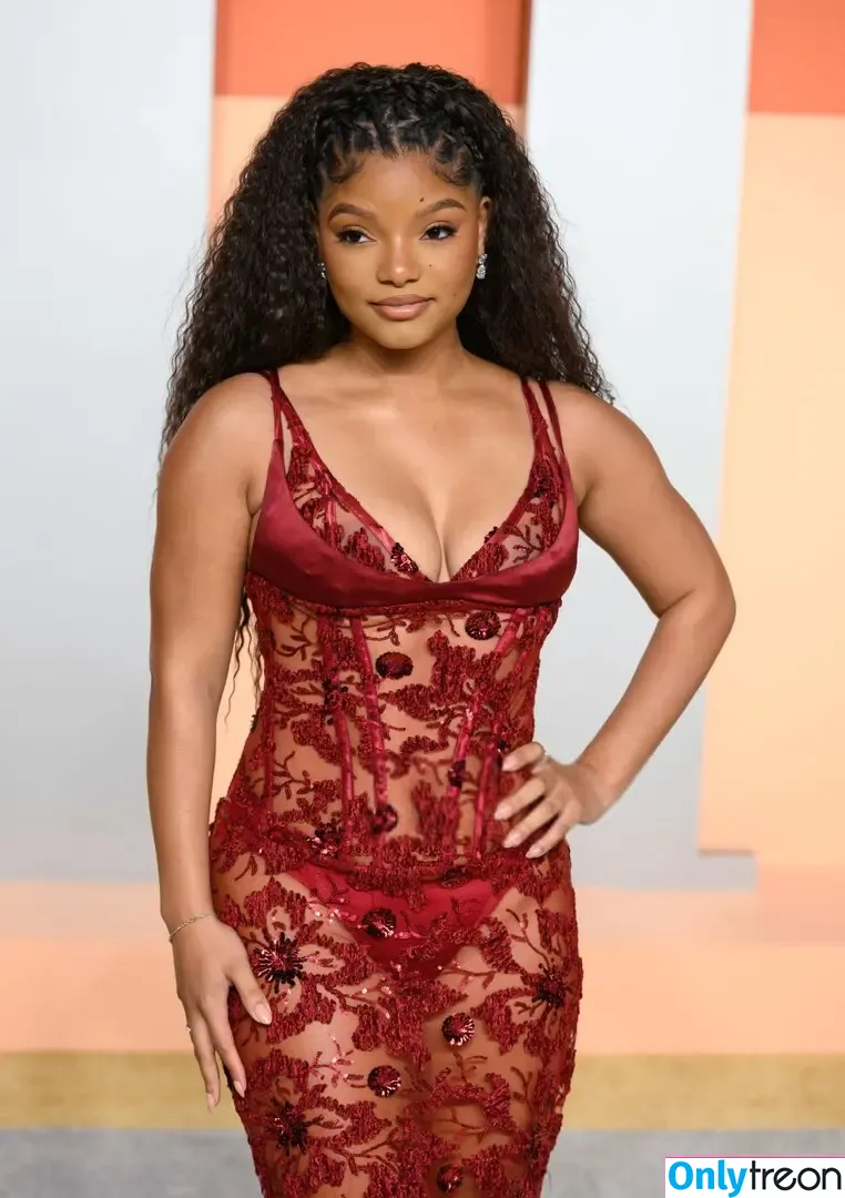 Halle Bailey nude photo #0133 (chloebaileyyy / hallebailey)