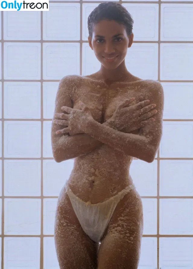 Halle Berry голая photo #0028 (halleberry / hberry01)