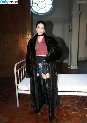 Halsey / iamhalsey / yammahaaa nude photo #0768