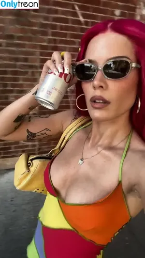 Halsey / iamhalsey / yammahaaa nude photo #0791