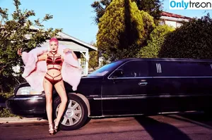 Halsey / iamhalsey / yammahaaa nude photo #0820