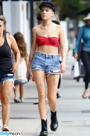 Halsey / iamhalsey / yammahaaa nude photo #0905
