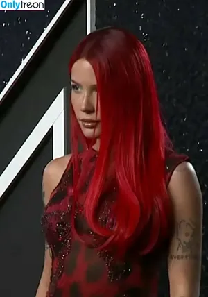 Halsey / iamhalsey / yammahaaa nude photo #0942