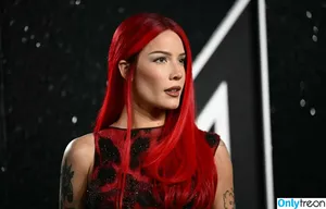 Halsey / iamhalsey / yammahaaa nude photo #0947