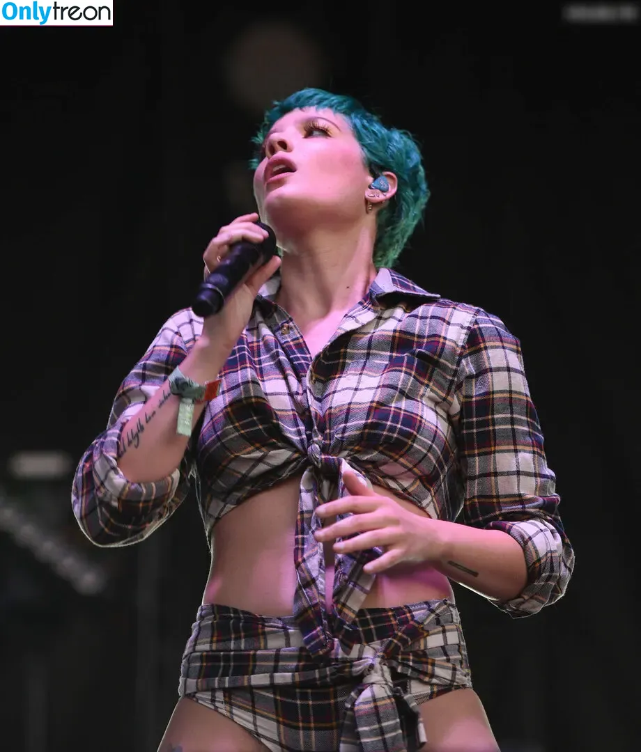 Halsey голая photo #0717 (iamhalsey / yammahaaa)