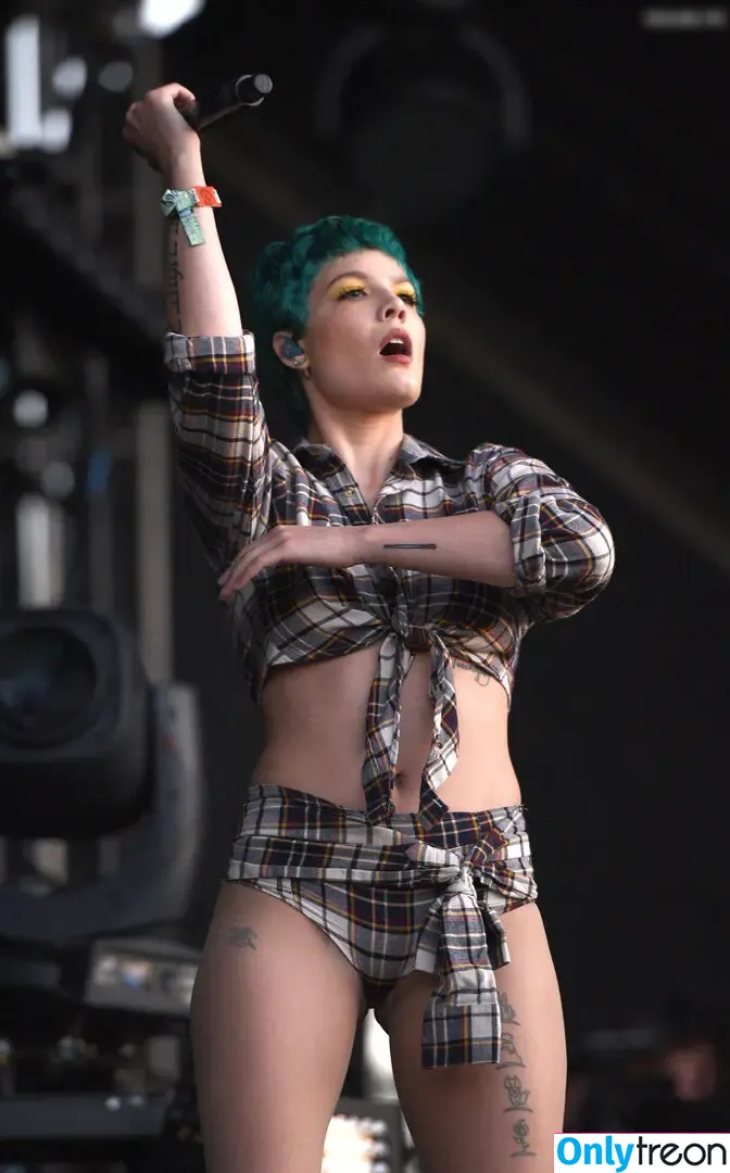 Halsey голая photo #0718 (iamhalsey / yammahaaa)