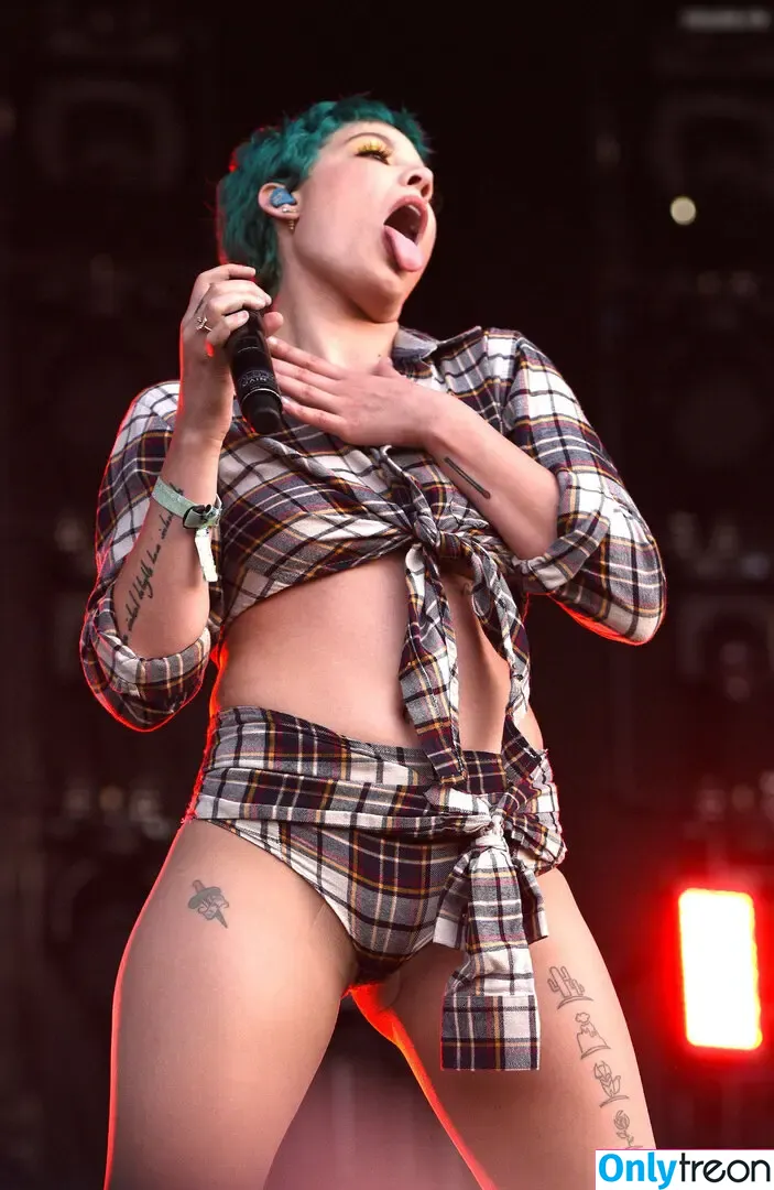 Halsey nude photo #0723 (iamhalsey / yammahaaa)